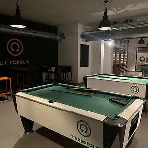 Appartement Furnished 2 Bedroom In Center, Bruxelles
